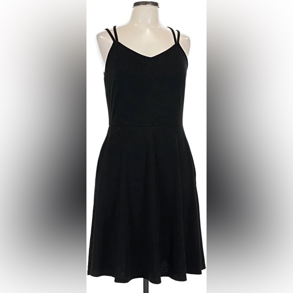 Moyabo essential casual midi dress fit light weight scoop neck spaghetti LBD